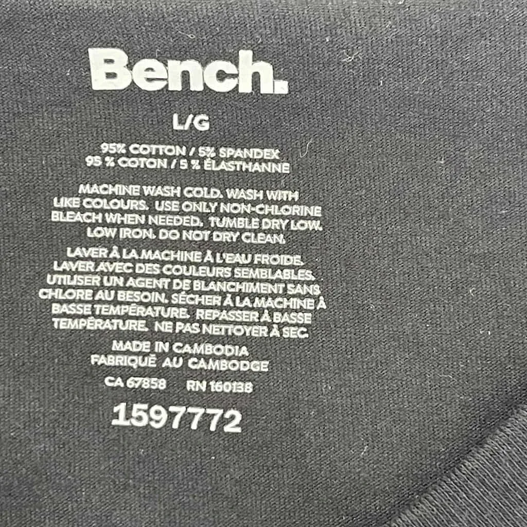 Black Bench Men's V-Neck T-Shirt image indicator(3)