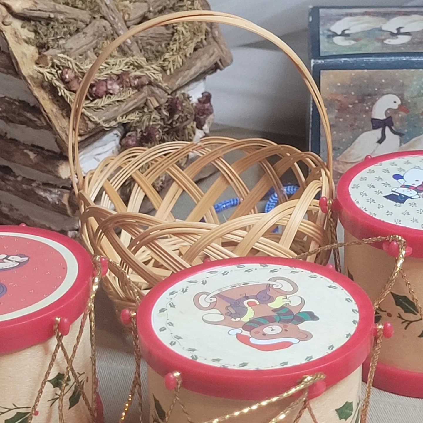 Mix Misc lot of 22 (B) Vintage Holiday Christmas Ornaments image indicator(9)