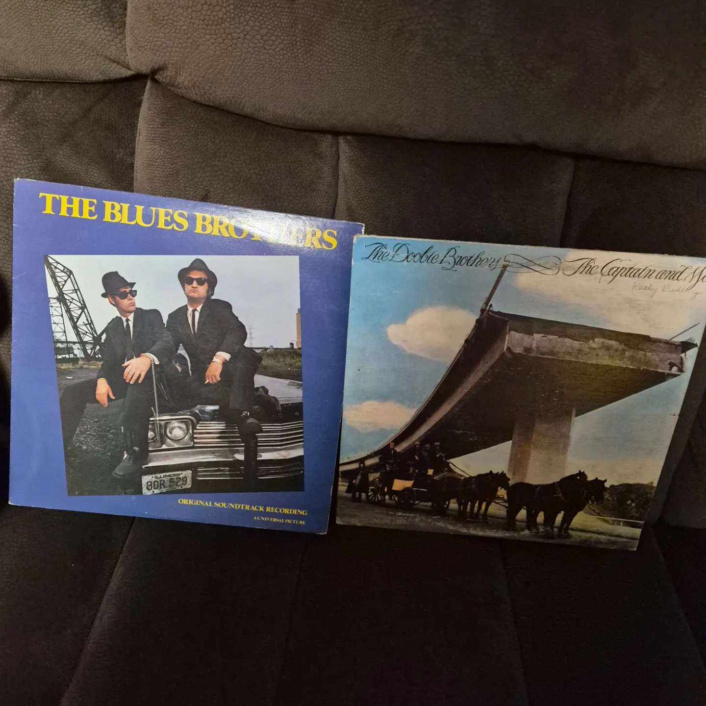 Vintage Vinyl Records - Assorted Titles image indicator(6)