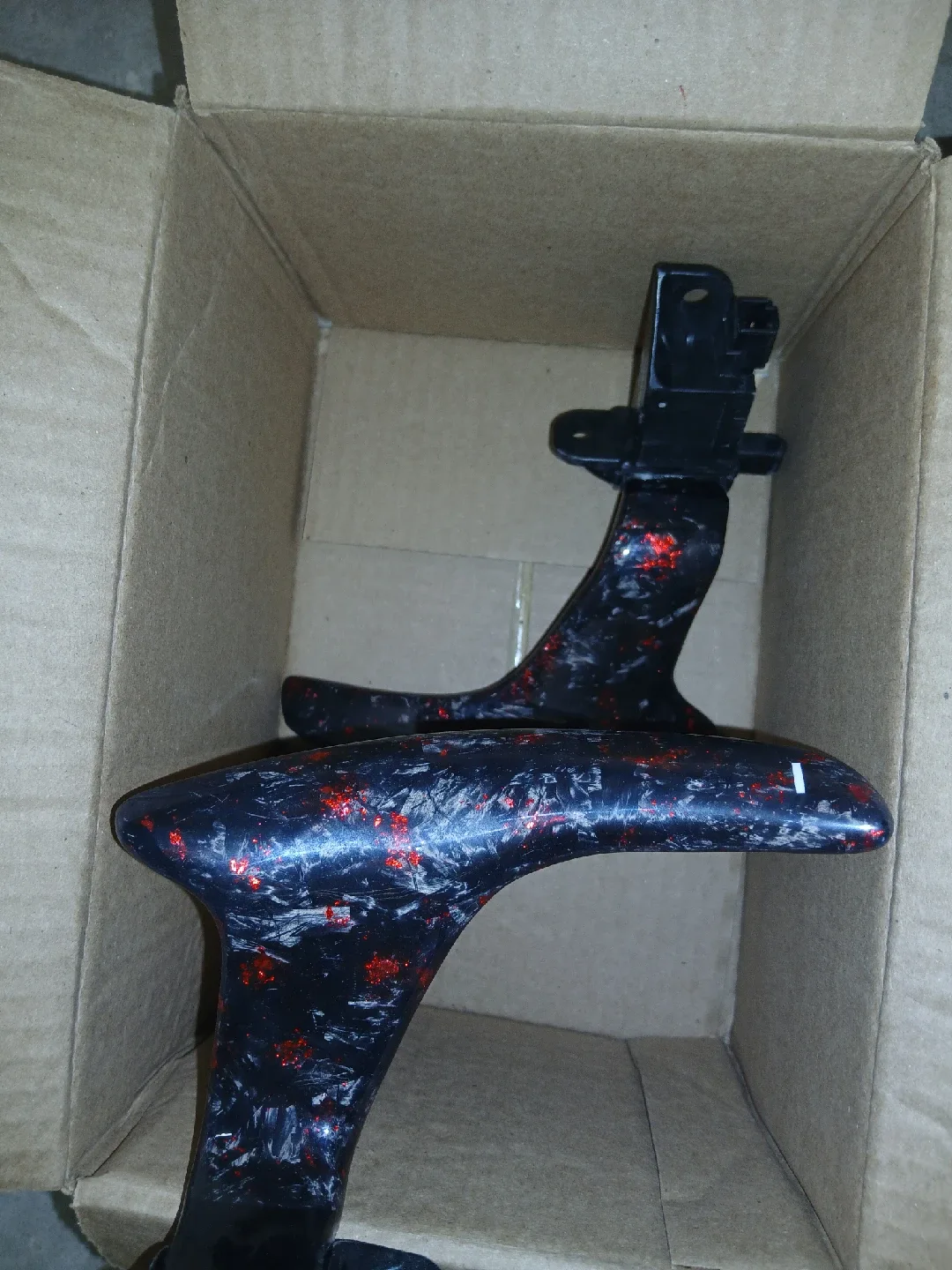 Q50 forged carbon w/ red metallic flake paddle shifters image indicator(3)