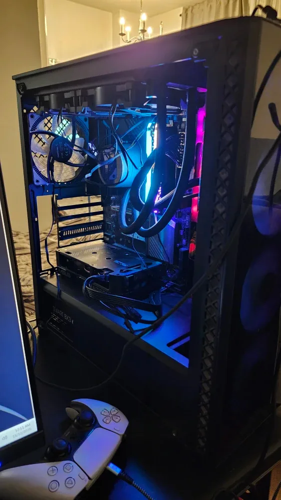 High-End Gaming PC: i7-12700K | RX 9060 XT 8GB | 32GB RAM
