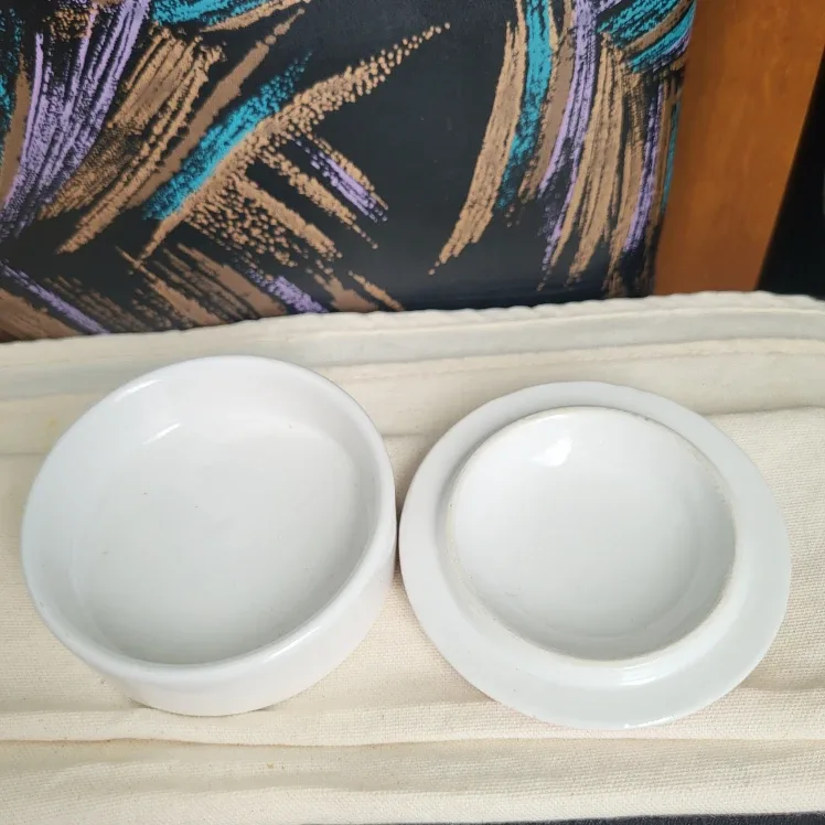 R.B. Bernarda Portugal Trinket Box image indicator(3)