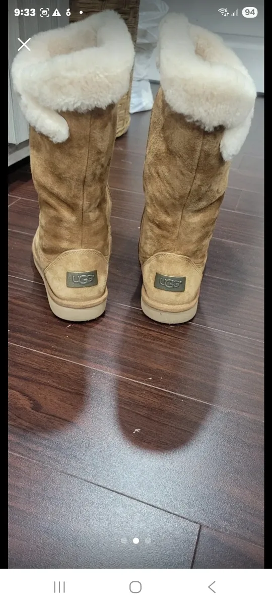 UGG Classic Tall Boots, Size 6 image indicator(2)