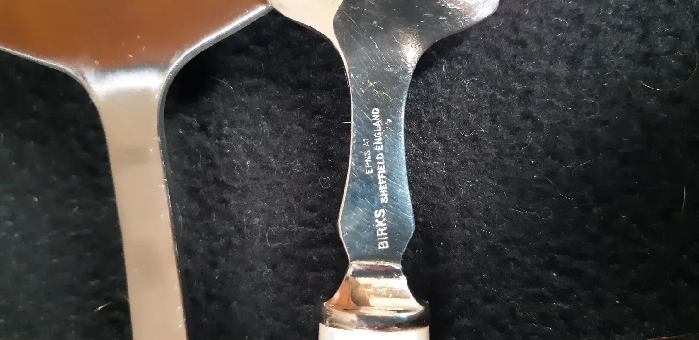 Lovely Set of Serving Pieces image indicator(6)