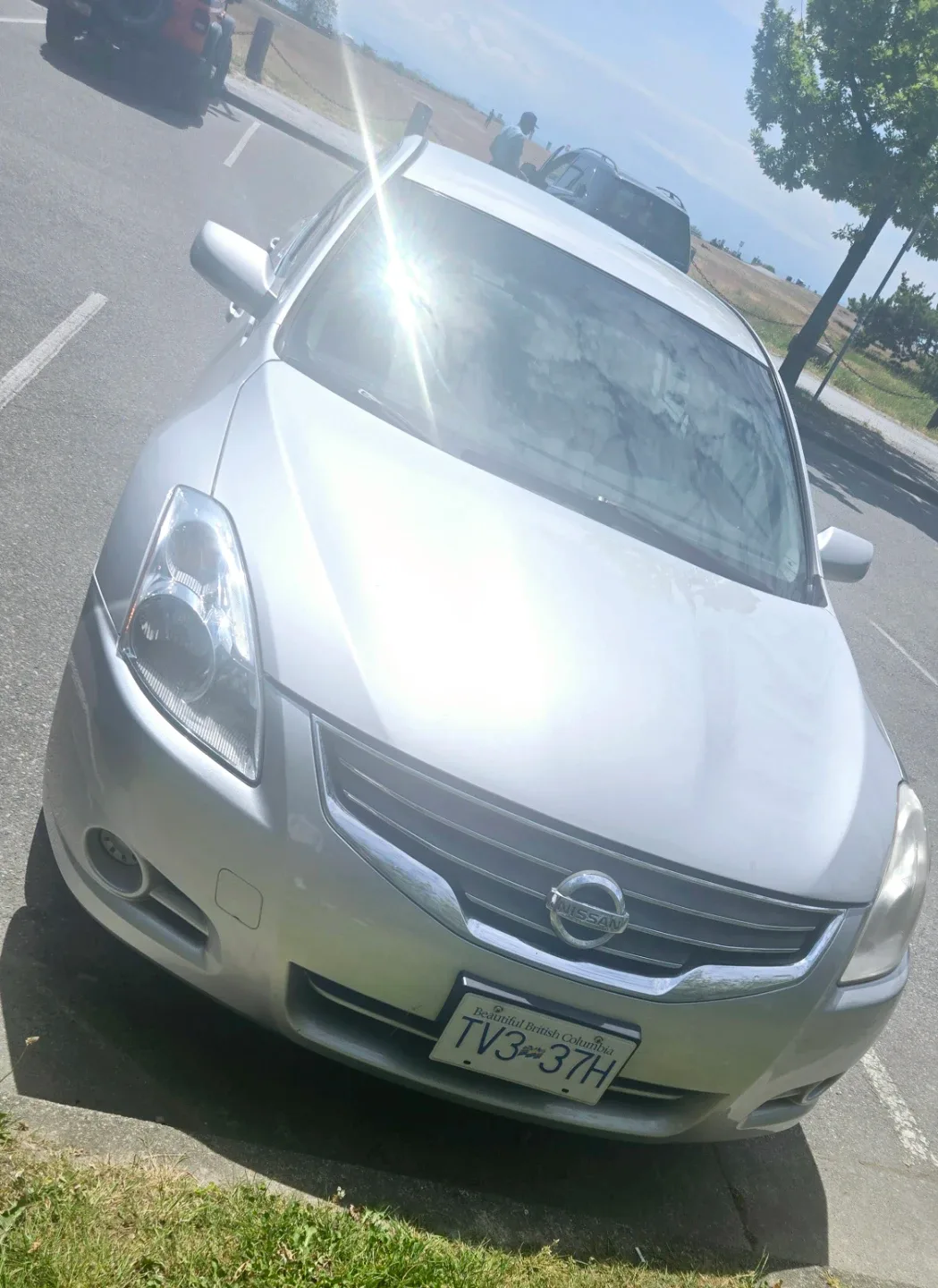 2012 Silver Nissan Altima 2.5S image indicator(2)