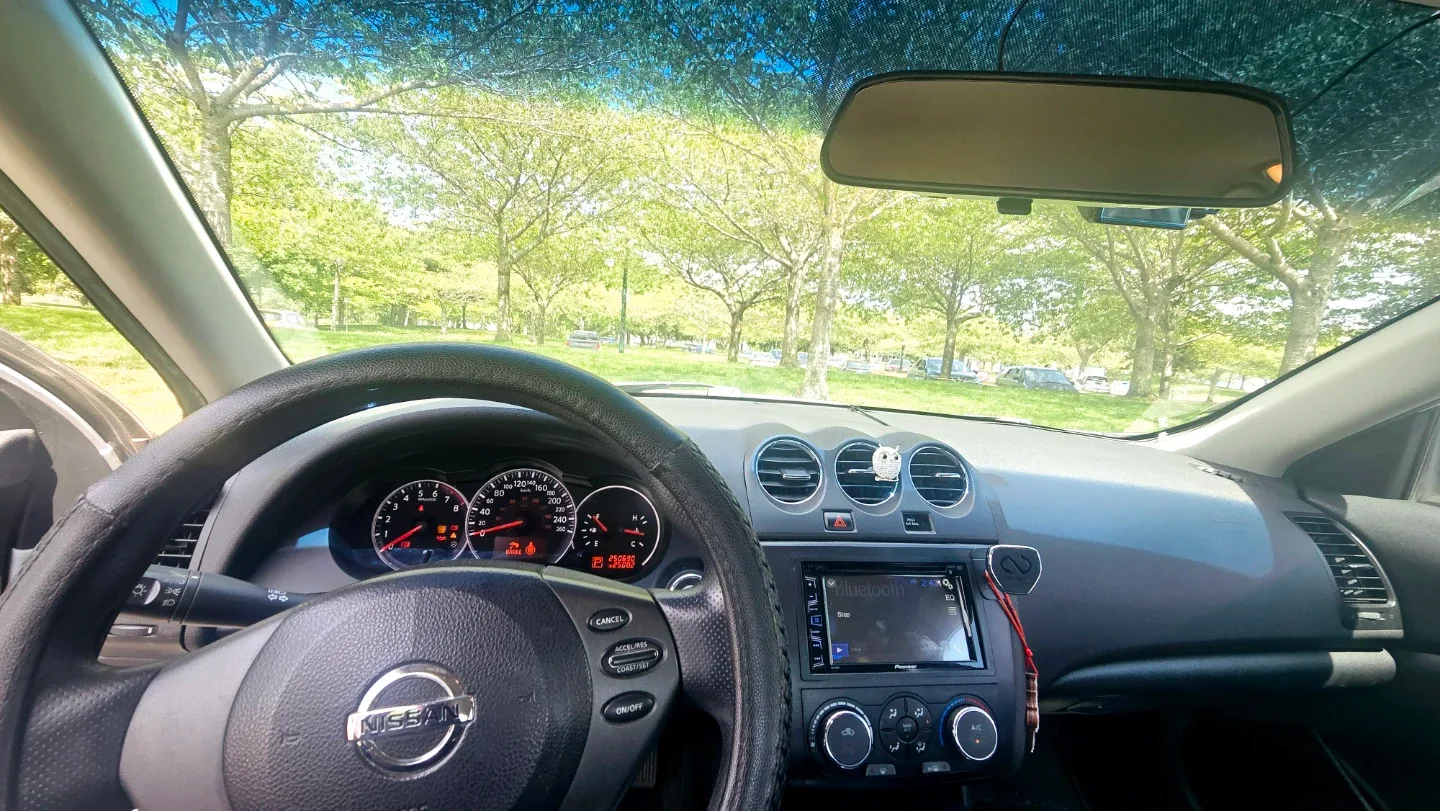 2012 Silver Nissan Altima 2.5S image indicator(6)