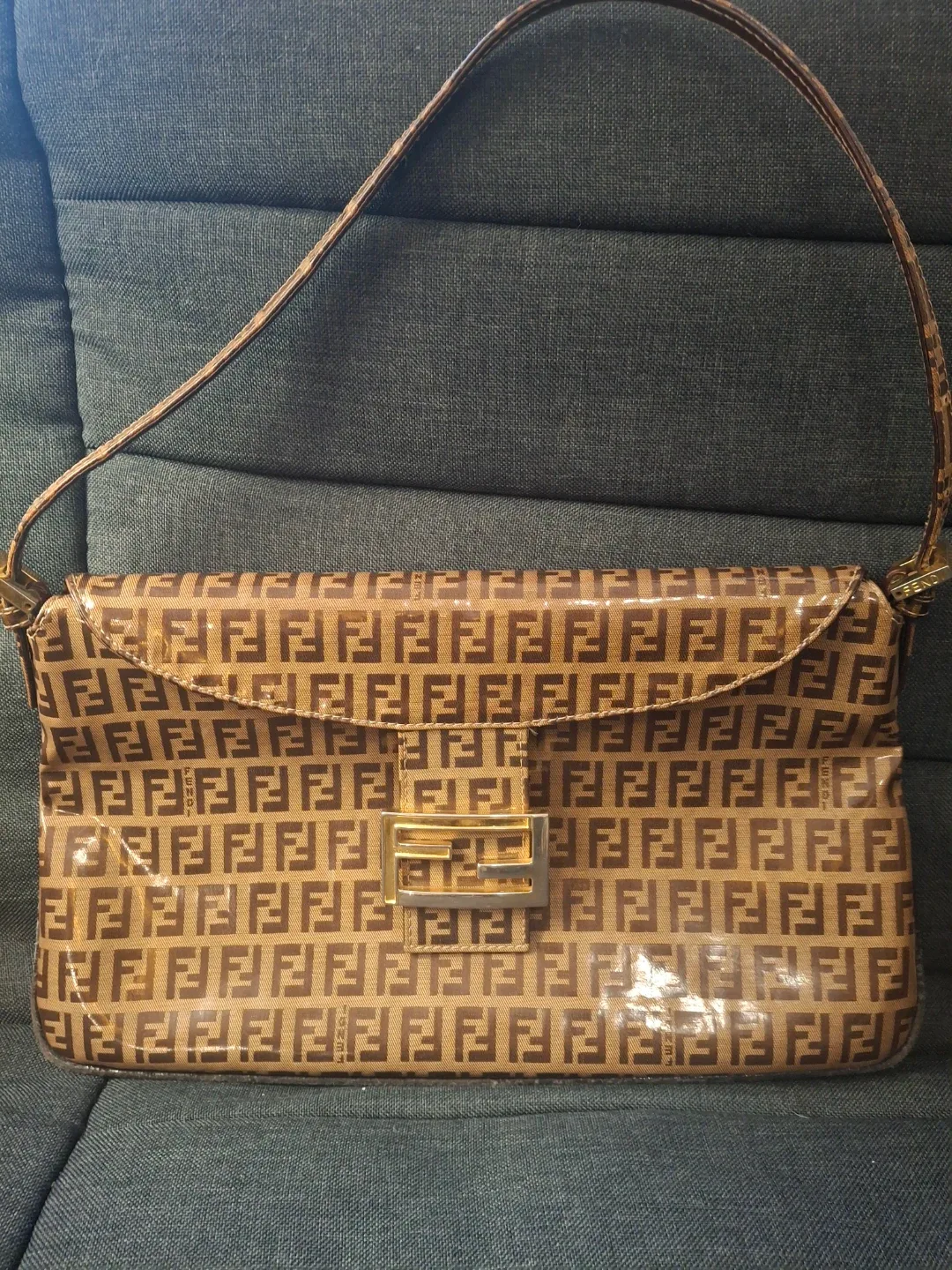 Fendi Baguette Bag image indicator(8)