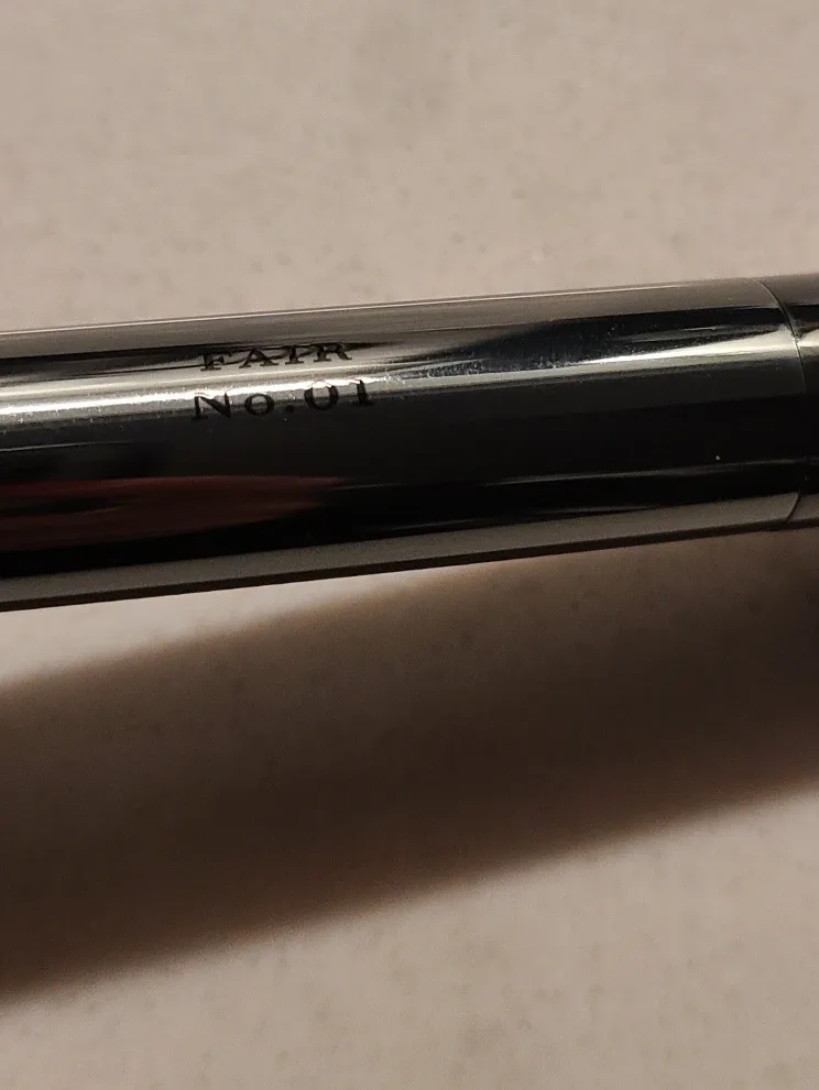 Burberry The Colour Lip Contour- Fair No. 01 image indicator(5)