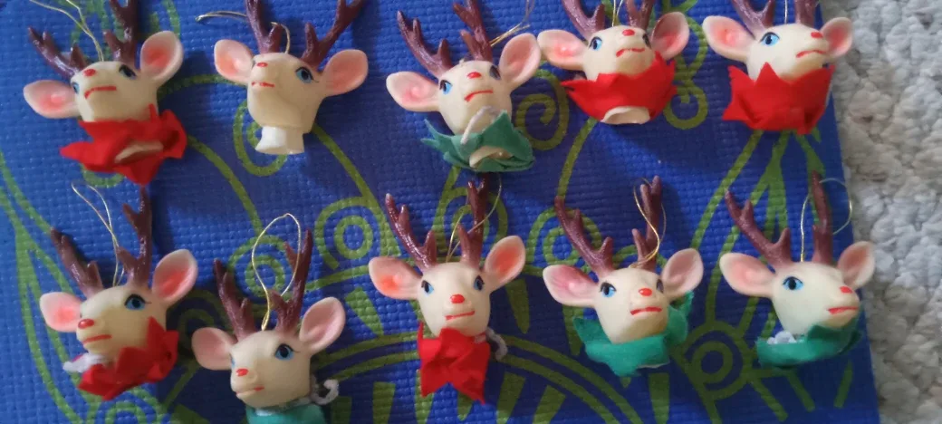 Vintage Christmas Ornaments image indicator(4)