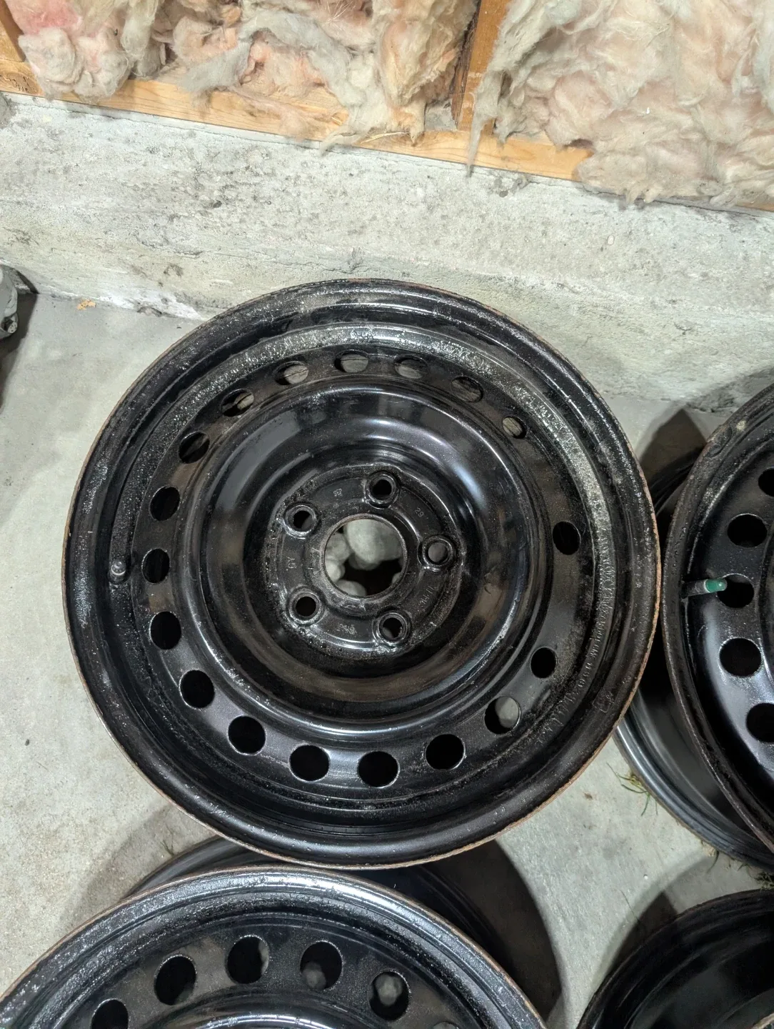 (4)-16 Inch Steel Rims 5x120 Off 2008 Honda Odyssey TPMS Sensors image indicator(5)