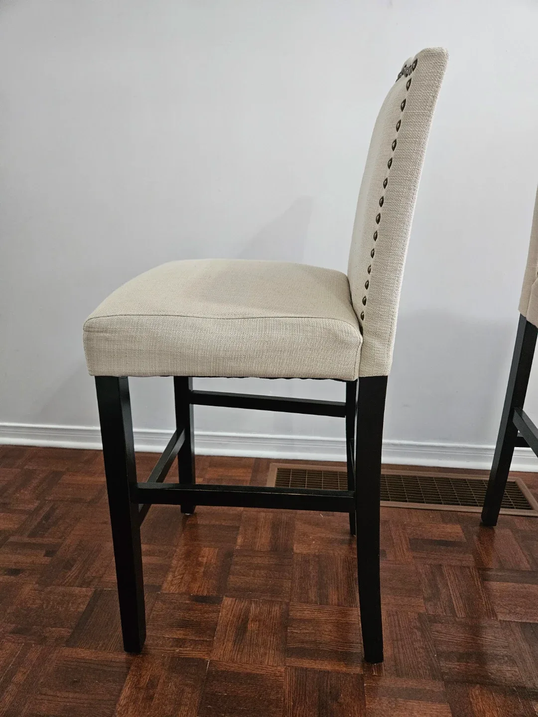 Solid wood Bar Height Cushioned Stools image indicator(2)