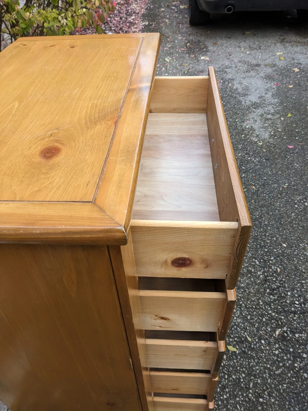 5 Drawer Tallboy Chest in Solid Pine image indicator(4)