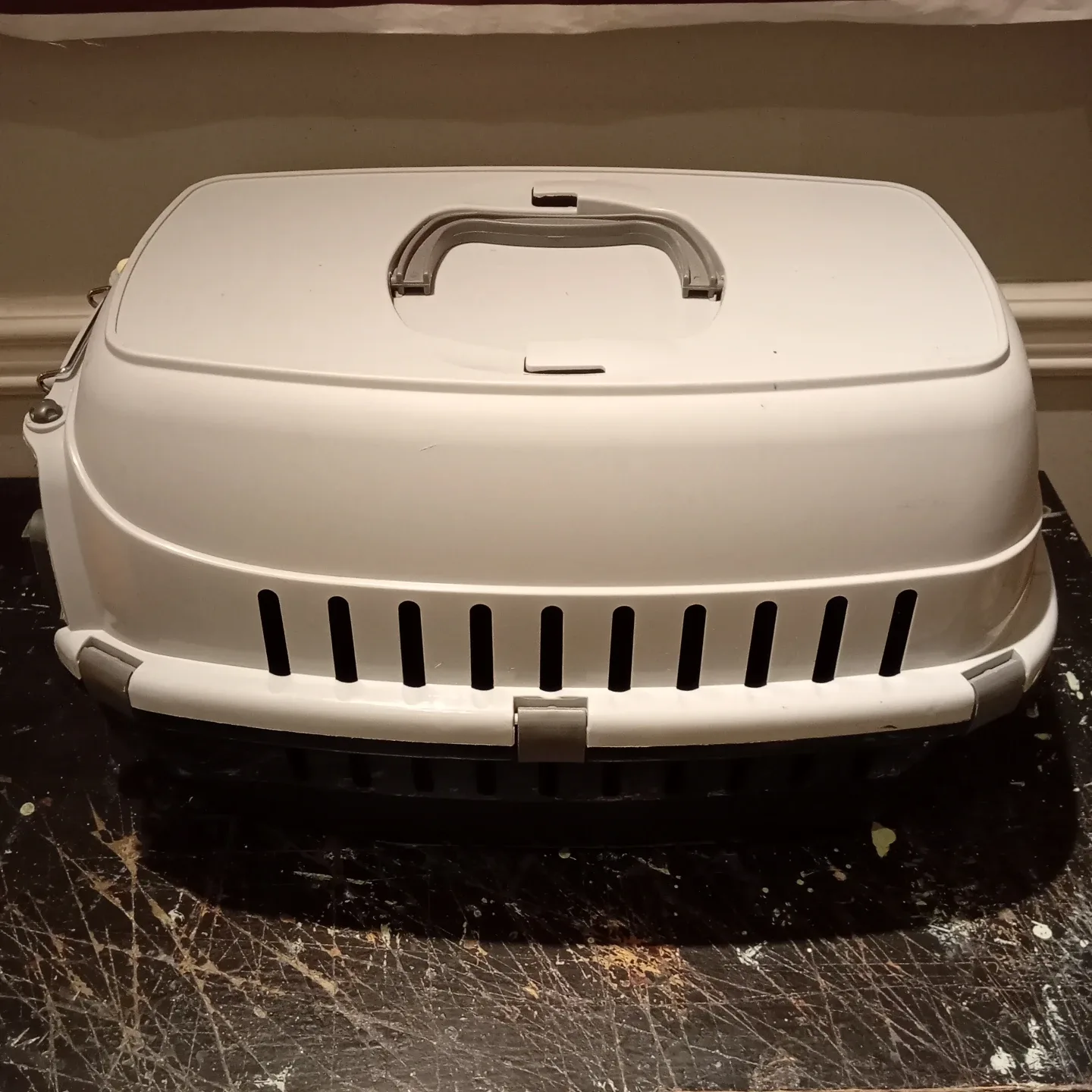 Pet Carrier - Cat or Small Dog 18x11x11 inch. image indicator(2)