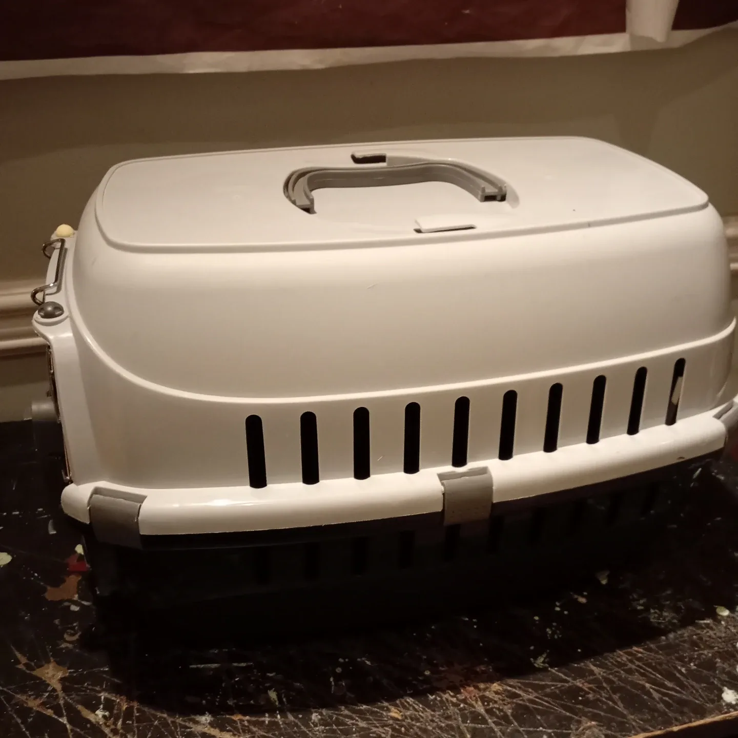 Pet Carrier - Cat or Small Dog 18x11x11 inch. image indicator(3)