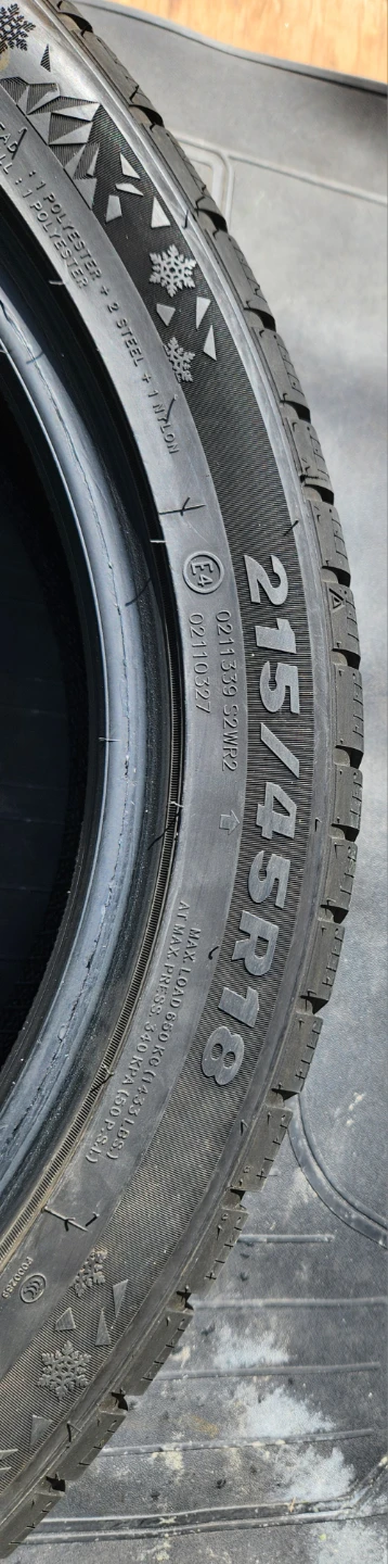 Tracmax S330 Winter Tire 215/45R18 - photo 3