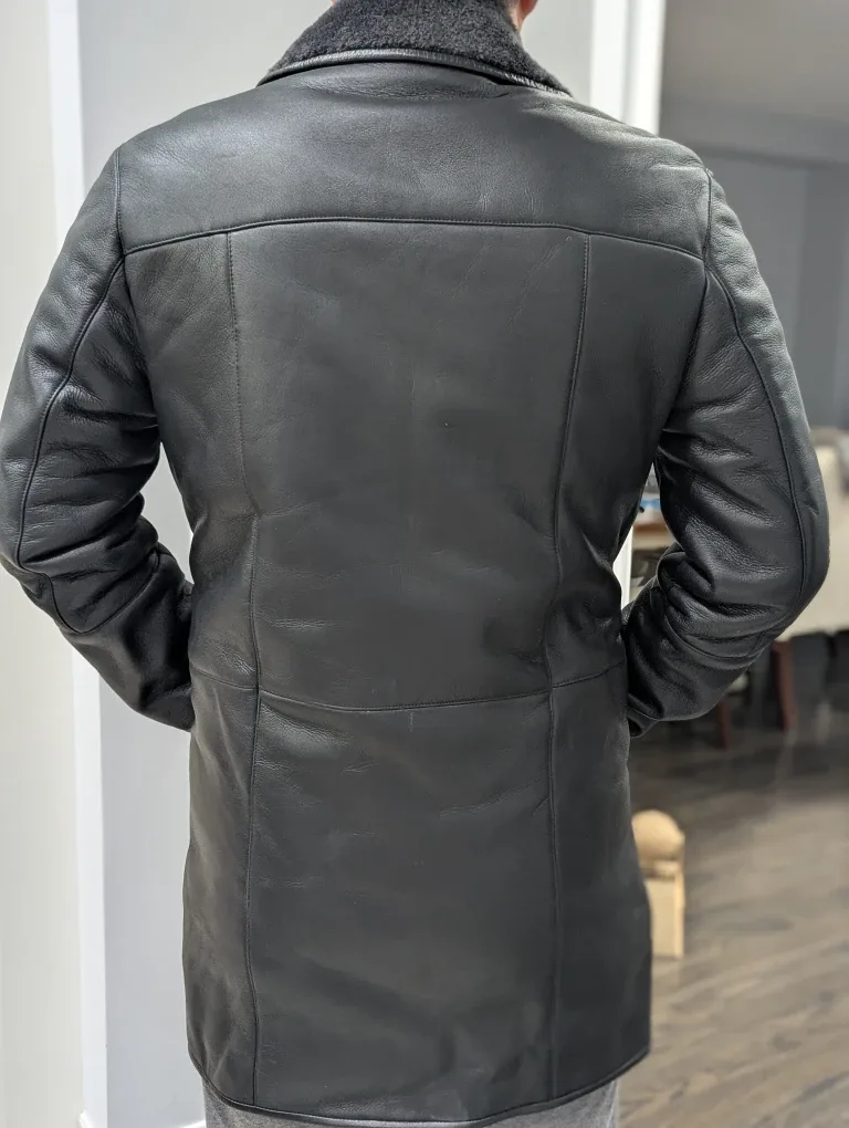 Cressida Classic Black genuine Leather fur Coat - Size L image indicator(2)