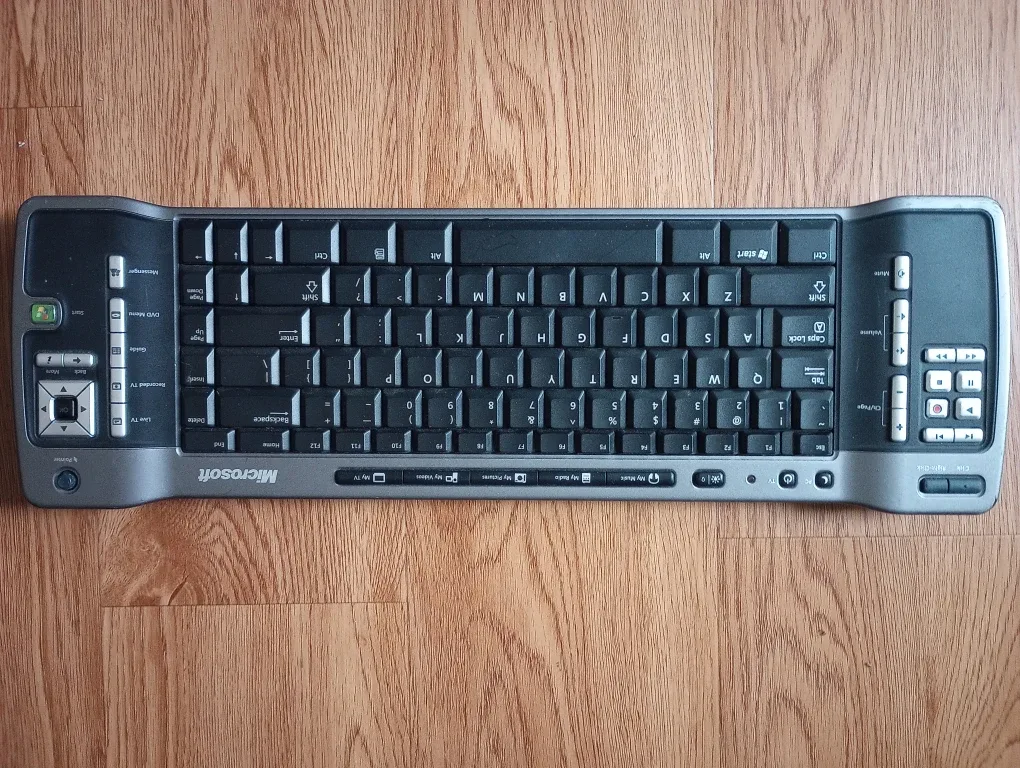 Microsoft Windows XP Media center Remote Keyboard 1044 image indicator(2)