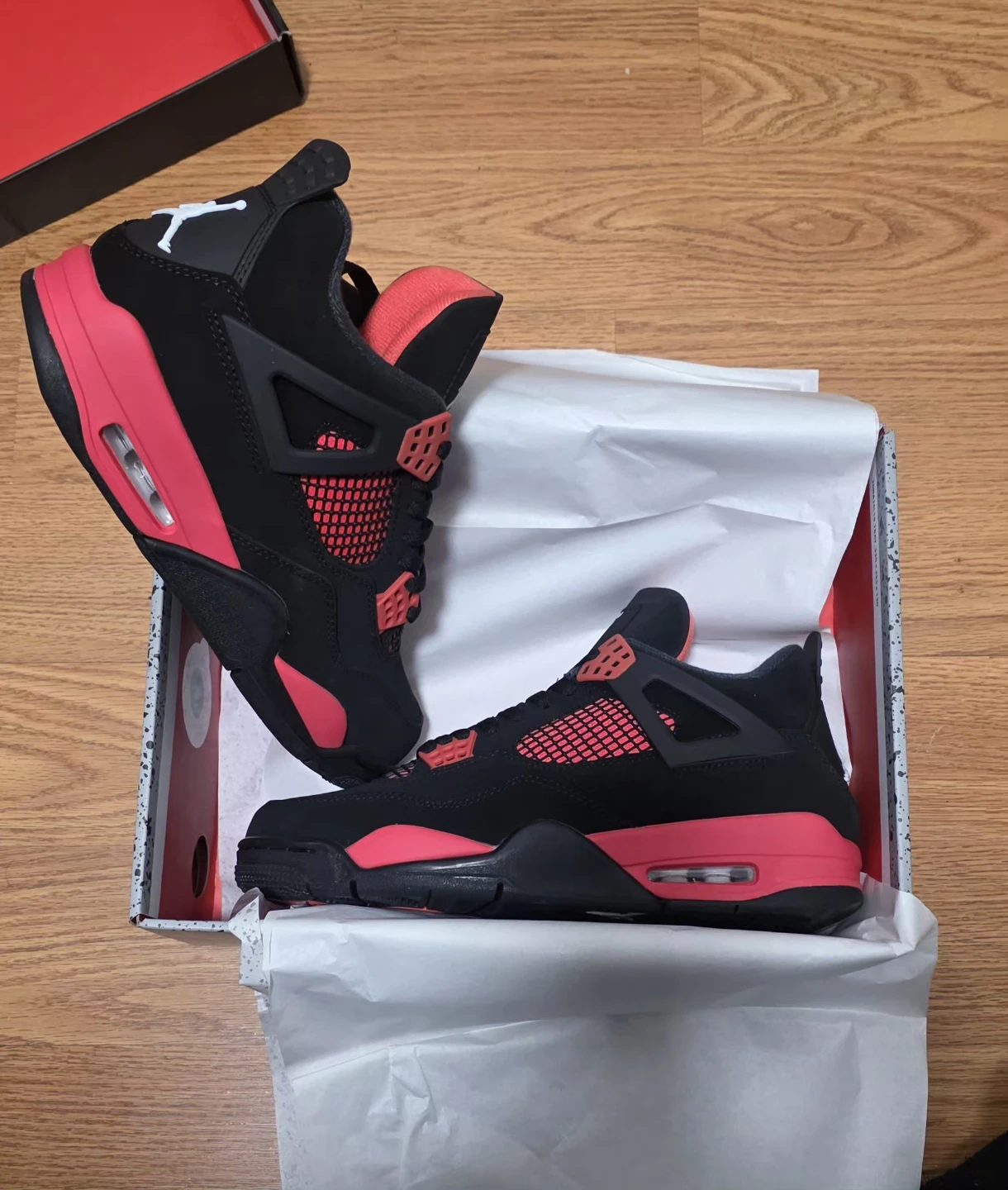 Nike Air Jordan 4 Retro Red Thunder Size 9.5 - photo 2