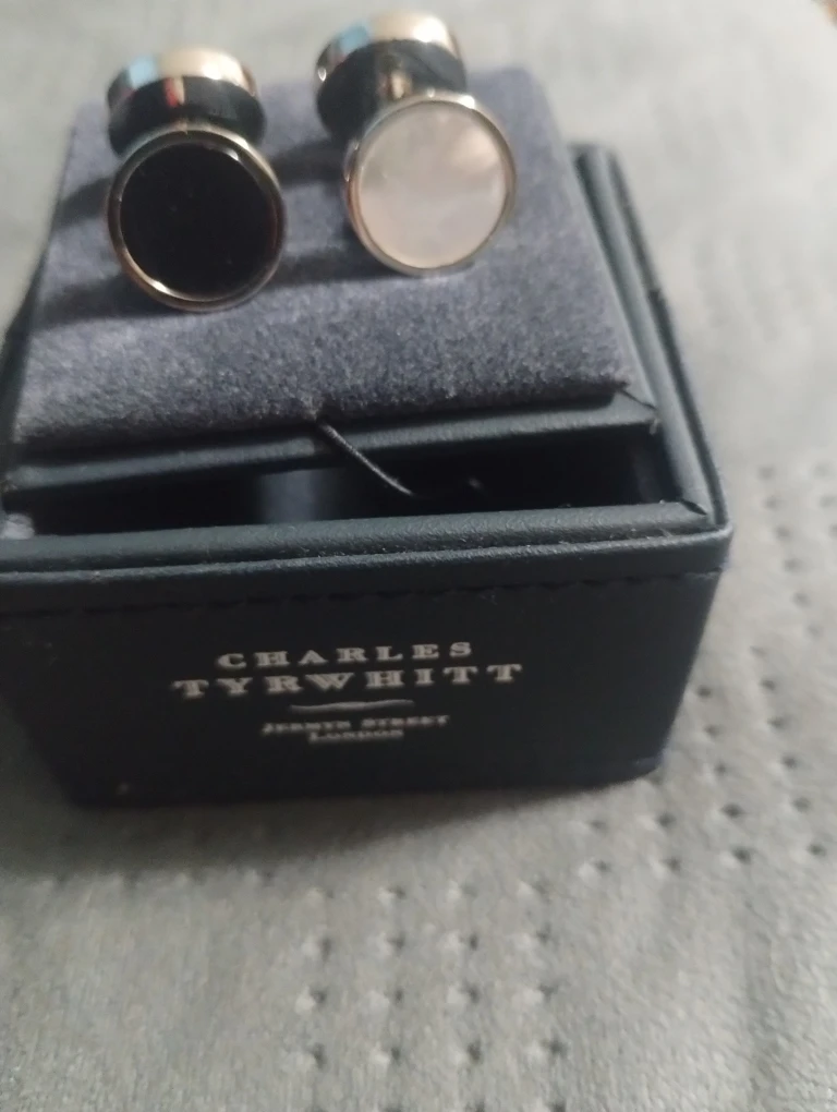 Charles Tyrwhitt Cufflinks with Box - photo 3