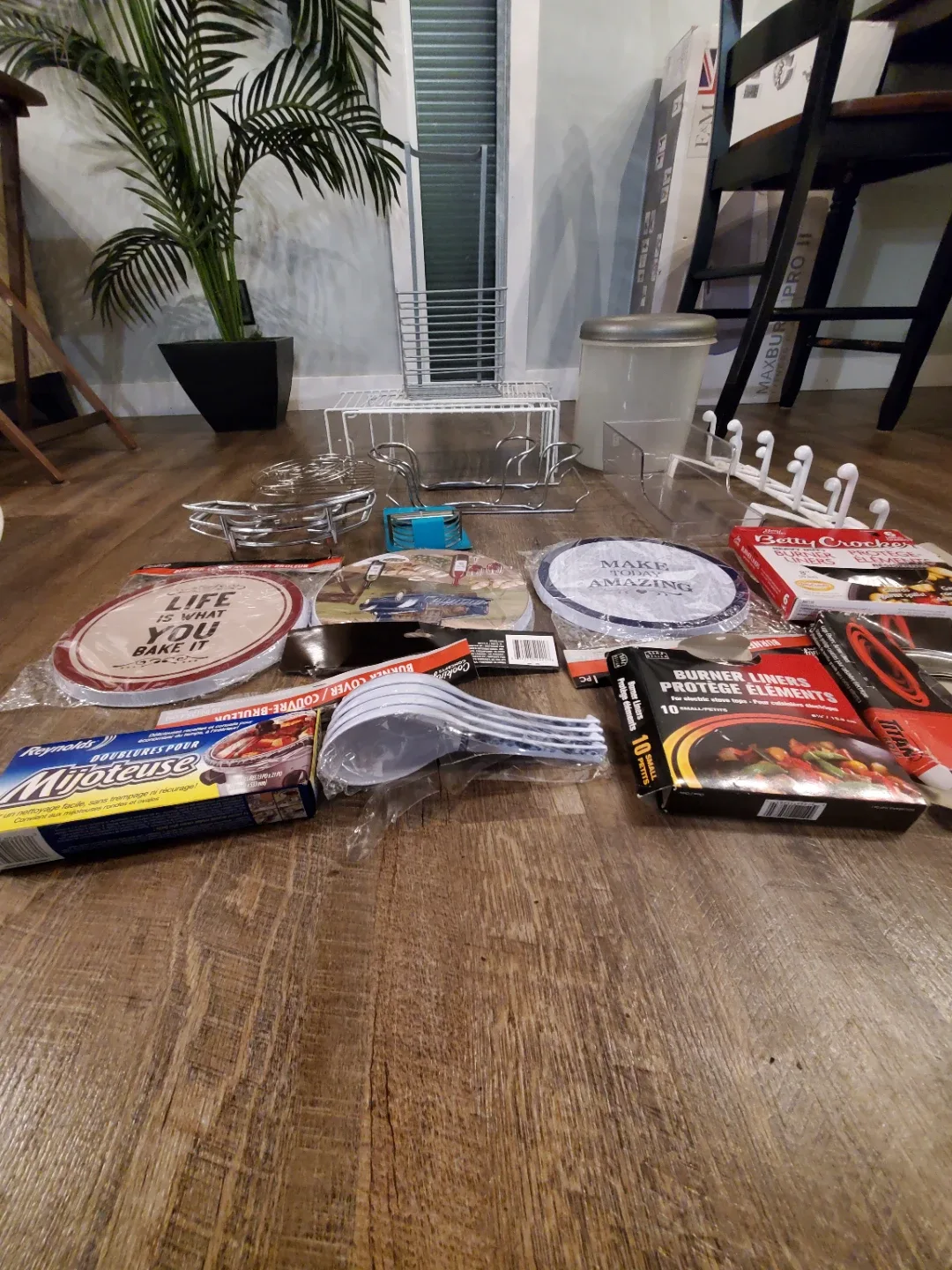 Kitchen Items Bundle image indicator(2)