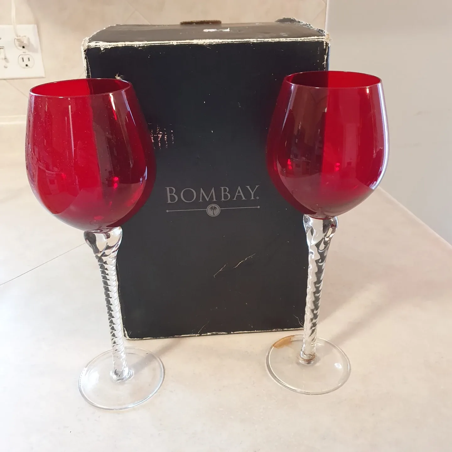 Bombay Red Wine Glasses - Set of 4