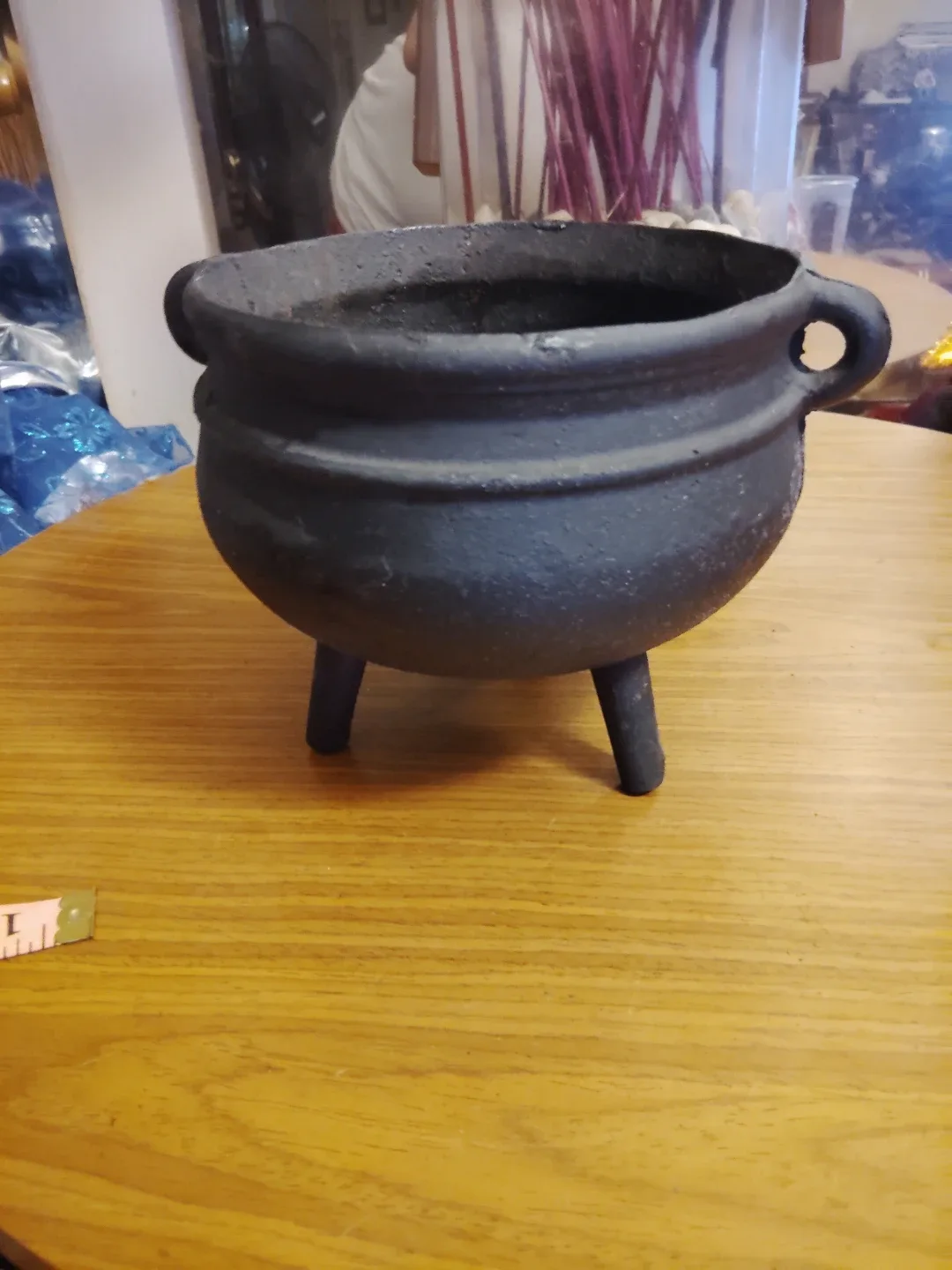 Cast Iron Cauldron Pot for Oggún thumbnail