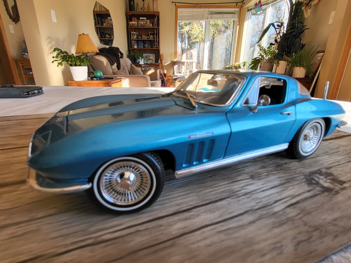 1967 Chevrolet Corvette Sting Ray Diecast 1:18