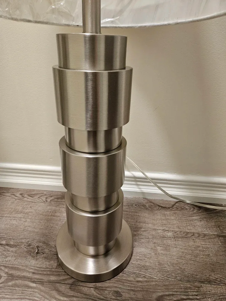 Pair of Silver Table Lamps image indicator(2)