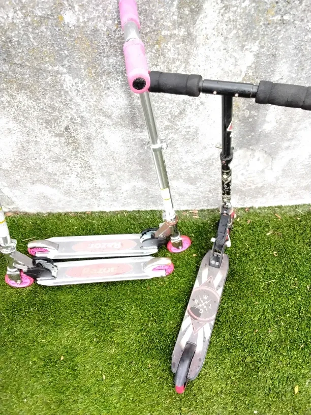 🏖 Razor Scooter - 🎀 Pink Handlebars & WRLD Industries Scooter 🛴 image indicator(6)