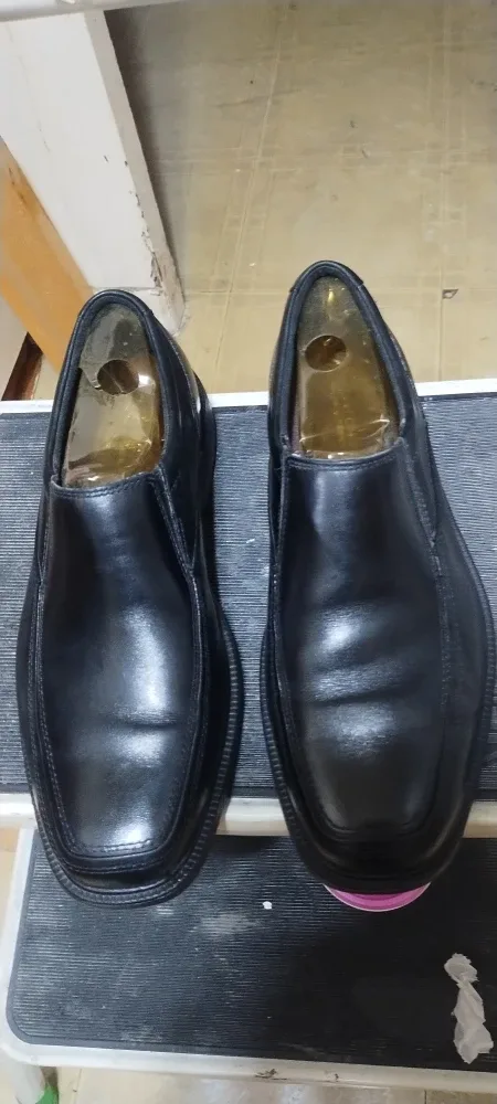 Bostonian Flexlite Black Leather Slip-On Dress Shoes image indicator(2)