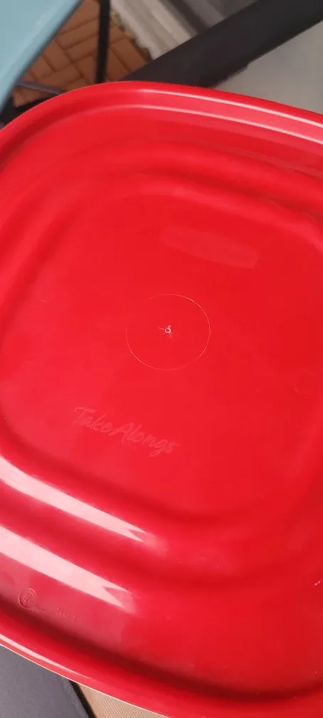 Rubbermaid TakeAlongs Containers image indicator(3)