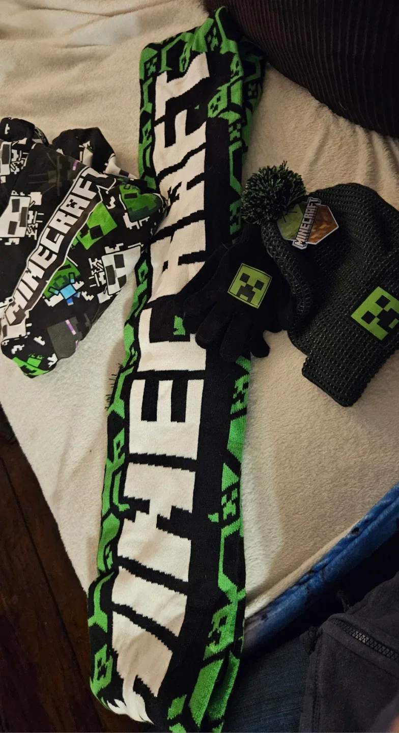 Minecraft Hat, Scarf, Gloves and Hoodie Set