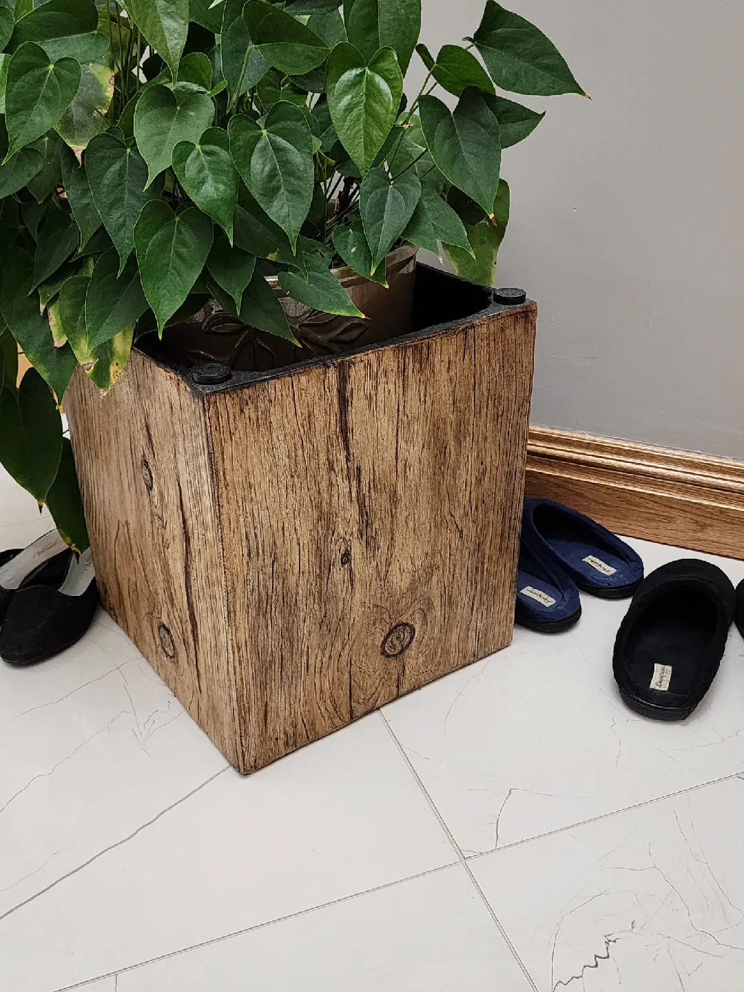 Foremost Dawson Accent Table