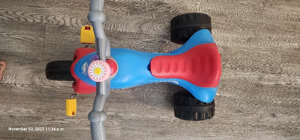 Fisher-Price Nickelodeon Paw Patrol Lights & Sounds Trike image indicator(5)