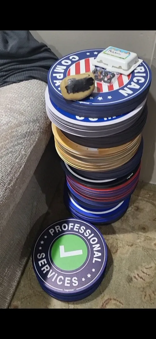 250 Carteles magneticos for $200 image indicator(2)