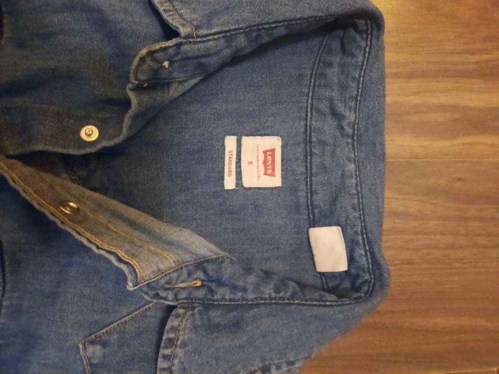 $20 Levi's Denim Shirts Blue Men's S image indicator(2)
