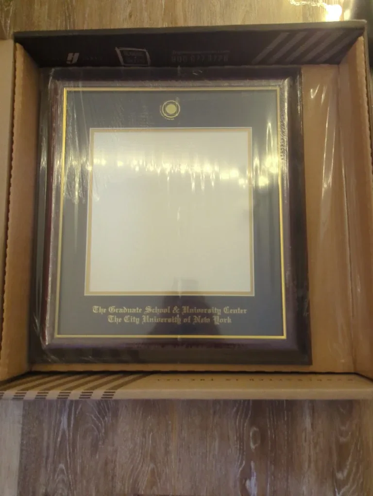 Framing Success Diploma Frame image indicator(2)
