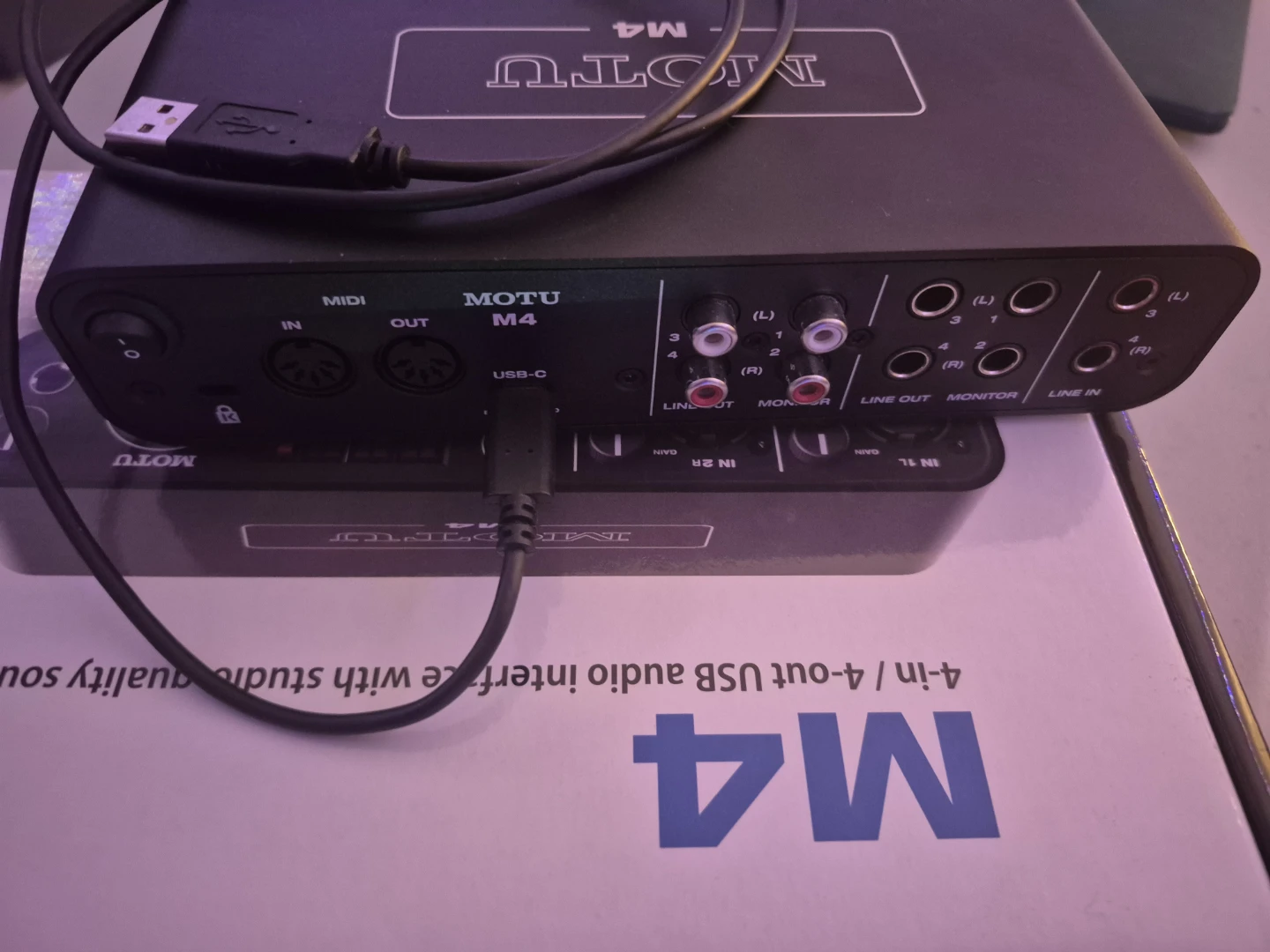 MOTU M4 4x4 USB Audio Interface - Like New! - photo 3