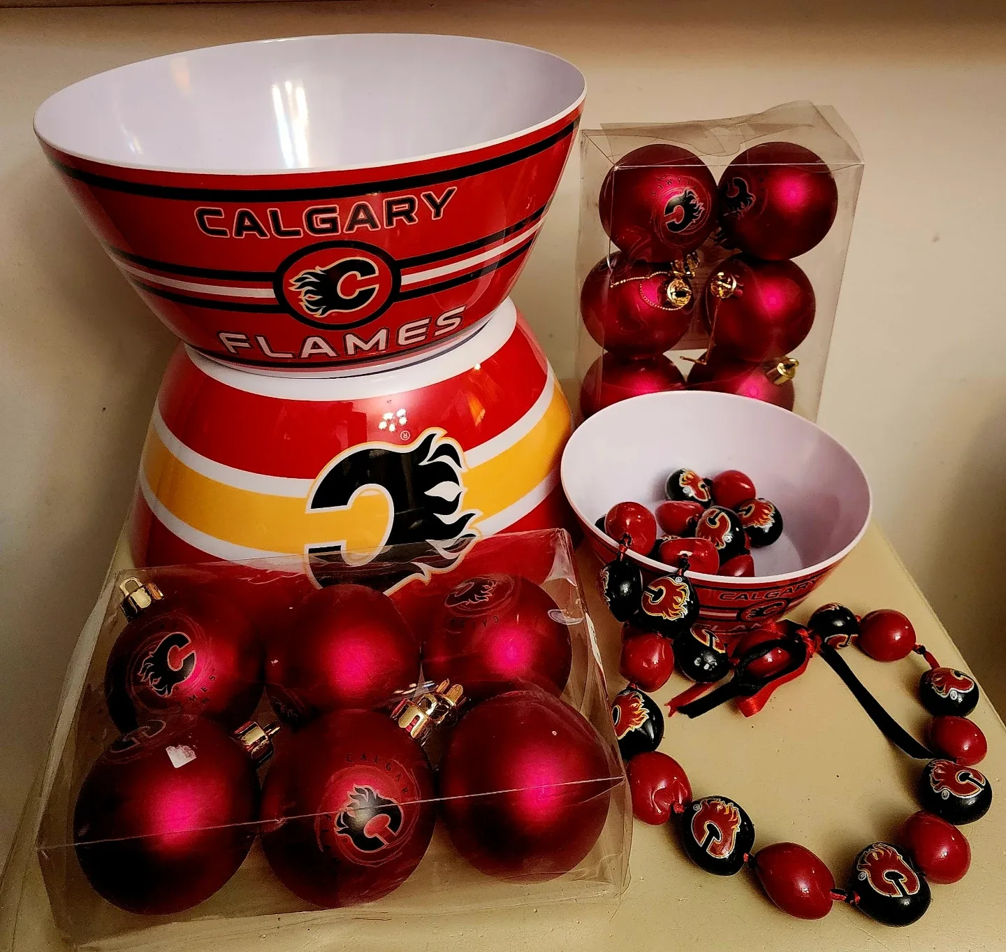 Calgary Flames Bowls & Ornaments thumbnail