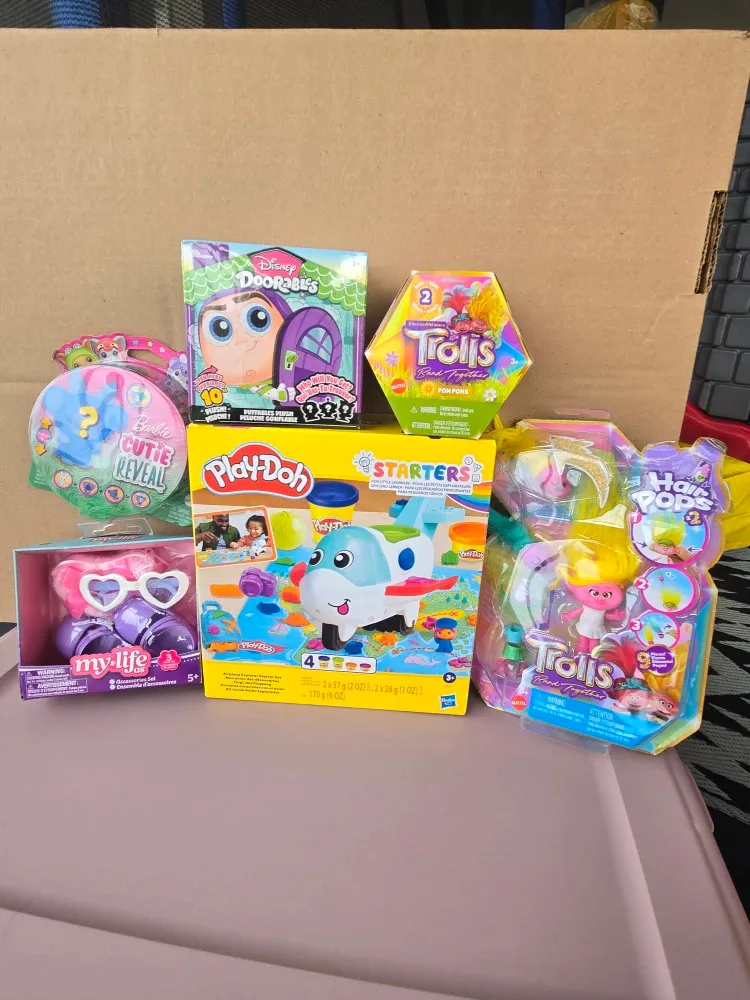 6 brand new christmas gift toys stocking stuffers