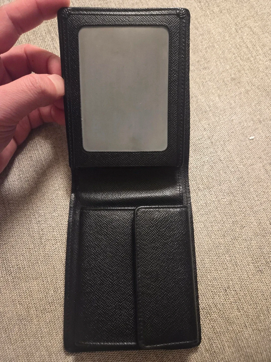 Louis Vuitton Damier Graphite Wallet image indicator(3)