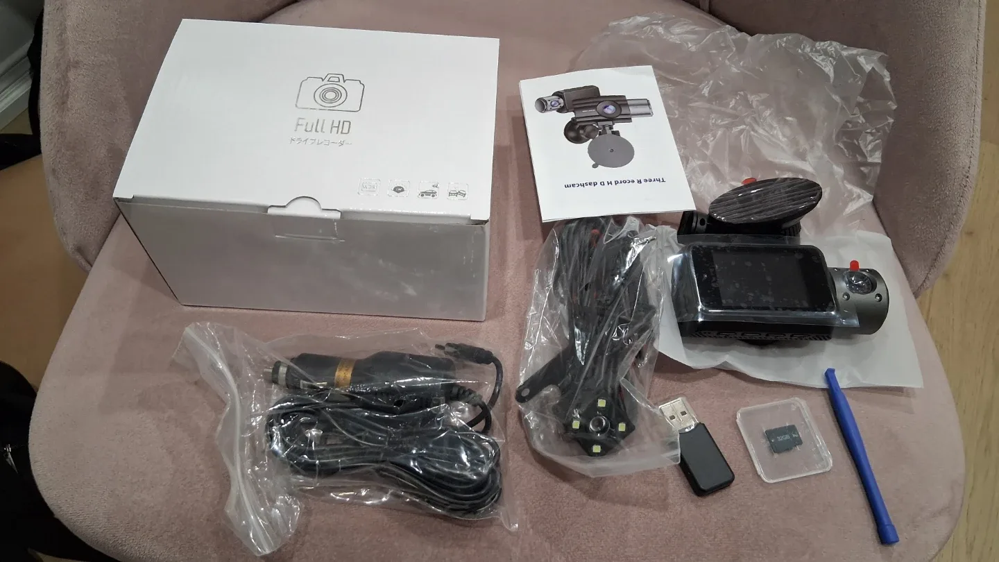 3 Channels Dash Camera 4K DVR Recorder 32Gb Card image indicator(2)