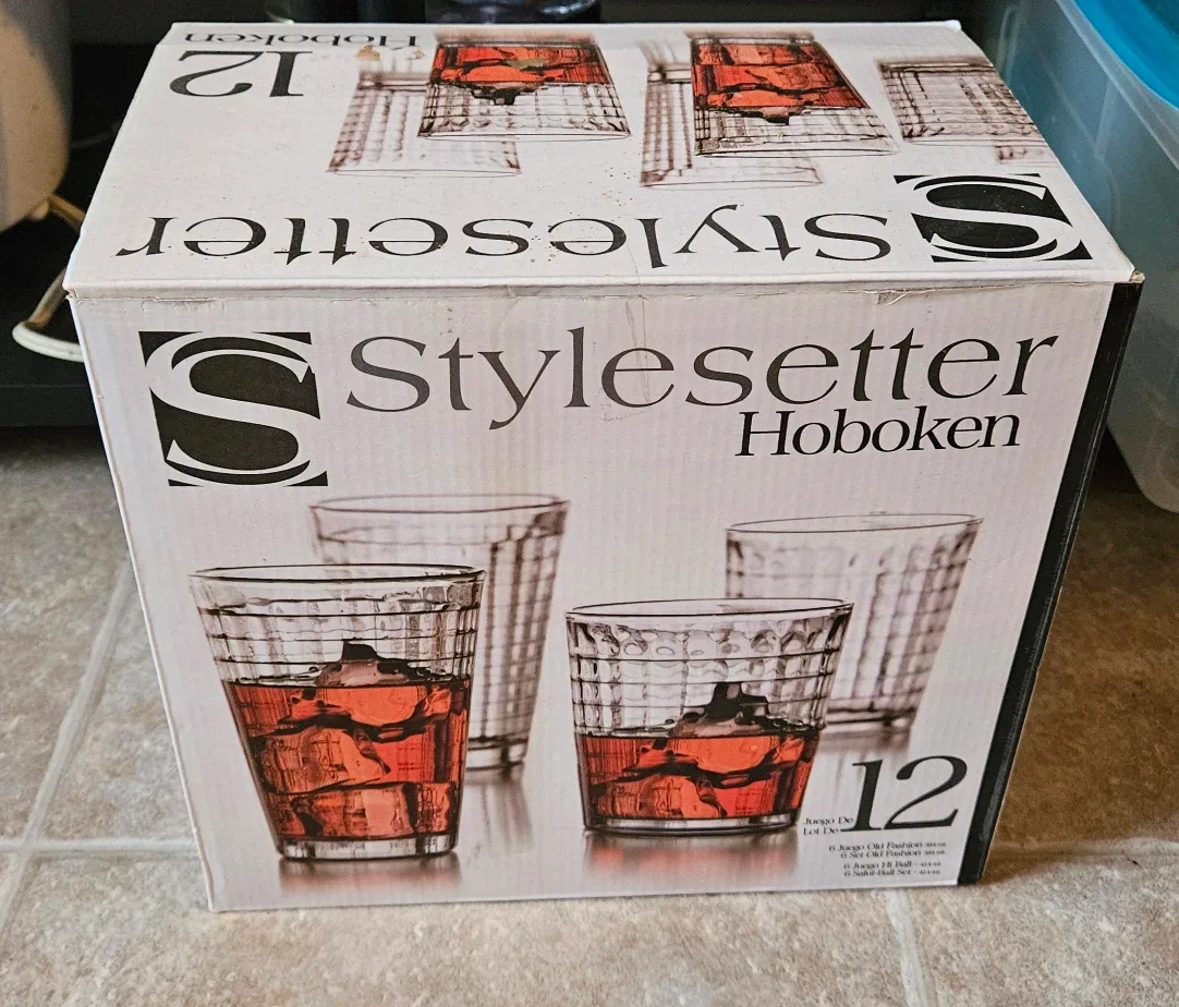 Stylesetter Hoboken 12-Piece Glass Set - New in Box!