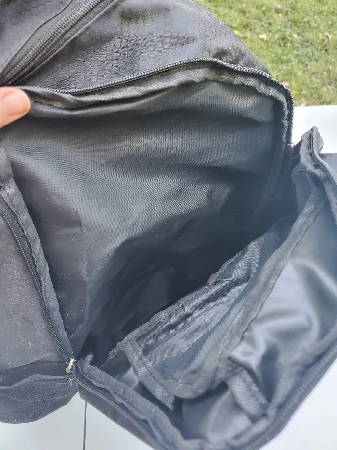 Mountain Terrain Black Backpack image indicator(4)