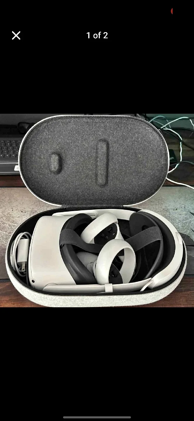 Meta Quest 2 VR Headset with Case thumbnail