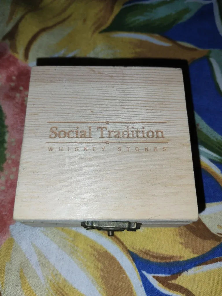Social Tradition Whiskey Stones Set