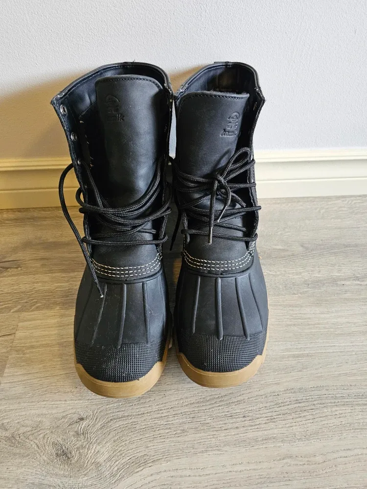 Kamik winter boots size 11 image indicator(5)