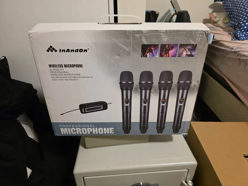 InAndOn Wireless Microphone Karaoke System image indicator(4)