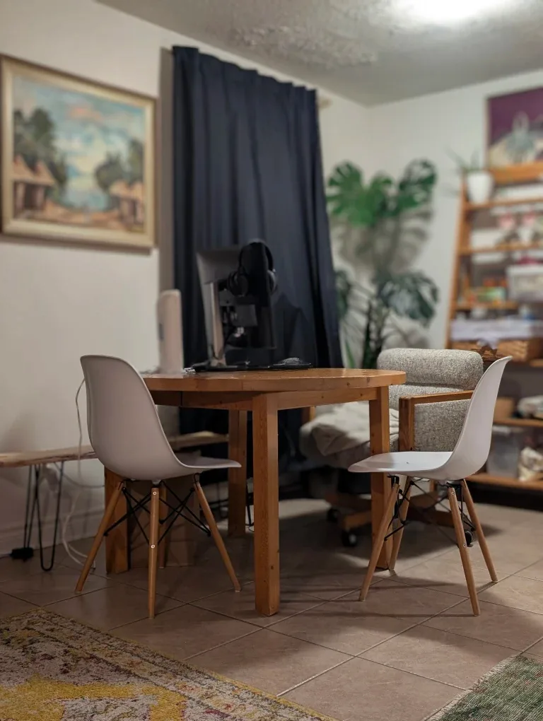 Wooden Dining Table image indicator(2)