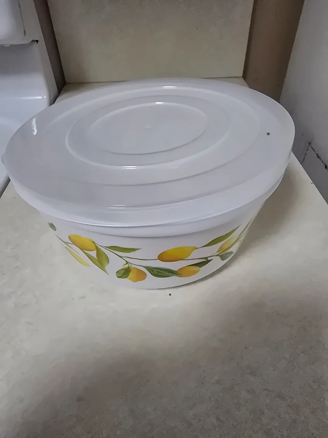 White Bowl with Lid image indicator(2)